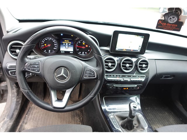 Mercedes c180d - afbeelding 19 van  21