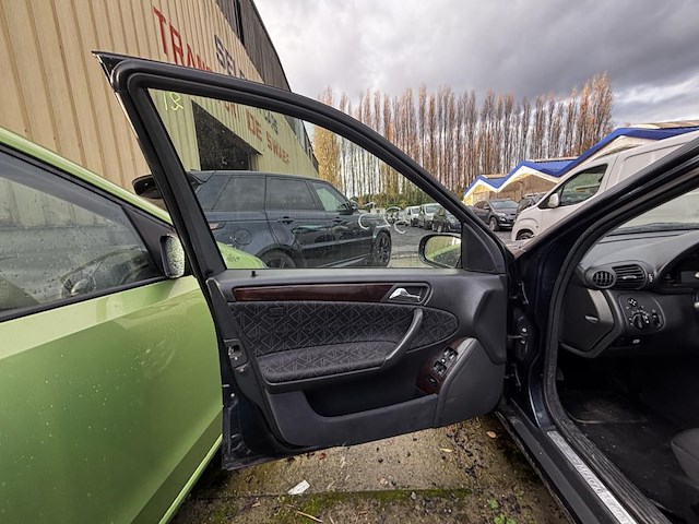 Mercedes c200, 2001 - afbeelding 23 van  25