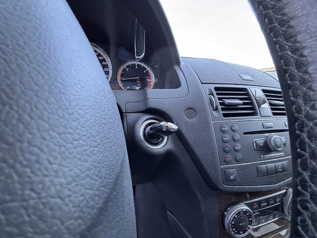 Mercedes c200, 2008 - afbeelding 11 van  44