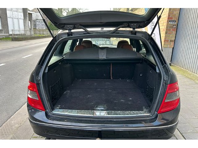 Mercedes c200 - afbeelding 13 van  39