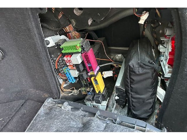 Mercedes c200 - afbeelding 17 van  39