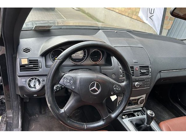 Mercedes c200 - afbeelding 35 van  39