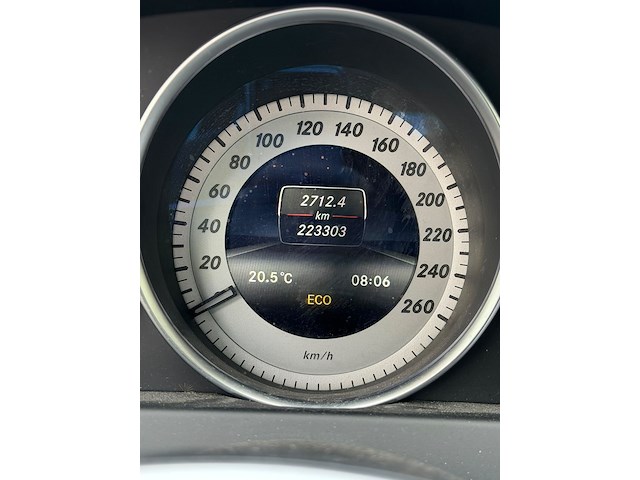 Mercedes c200 - afbeelding 10 van  27