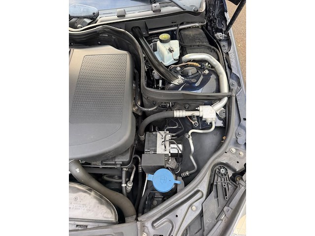 Mercedes c200 - afbeelding 13 van  27