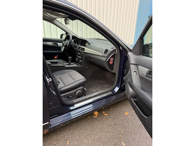 Mercedes c200 - afbeelding 21 van  27
