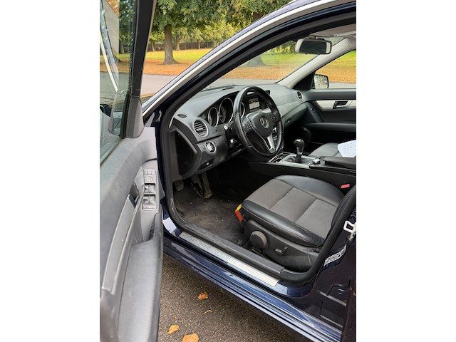 Mercedes c200 - afbeelding 4 van  27