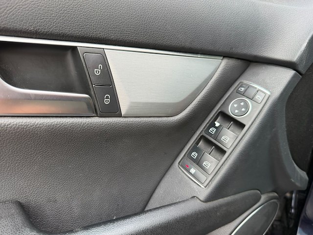 Mercedes c200 - afbeelding 5 van  27