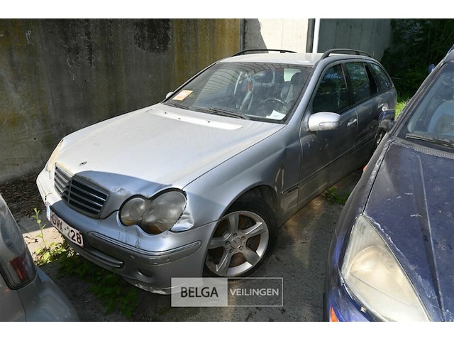 Mercedes c220, enkel voor vergunninghouders en erkende centra voor verschroting - afbeelding 3 van  7