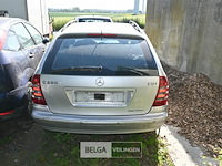 Mercedes c220, enkel voor vergunninghouders en erkende centra voor verschroting - afbeelding 4 van  7