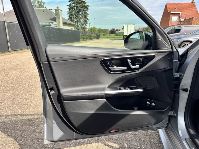 Mercedes c300 e, 2023 - afbeelding 2 van  33