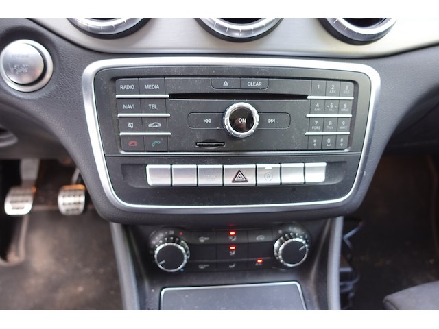 Mercedes cla180d - afbeelding 10 van  20