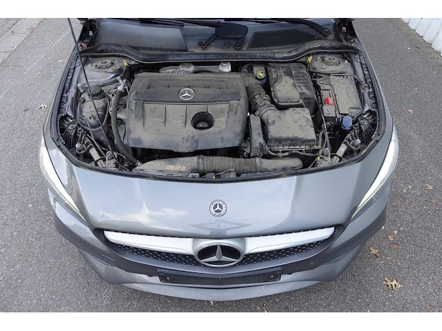 Mercedes cla180d - afbeelding 17 van  20