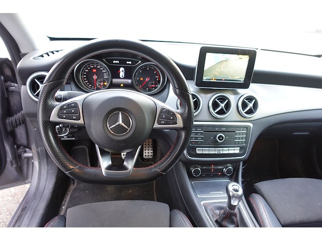 Mercedes cla180d - afbeelding 6 van  20