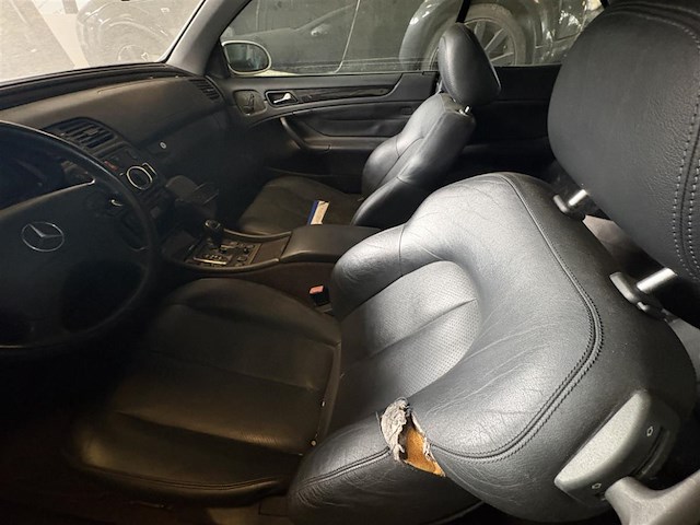 Mercedes clk 200 compressor - afbeelding 11 van  12
