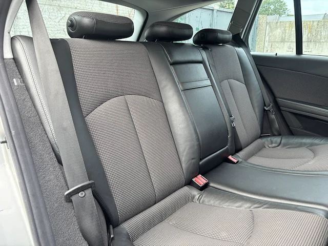 Mercedes e200 kompressor, 2003 - afbeelding 15 van  38