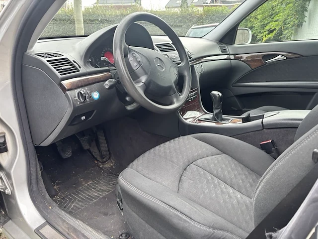 Mercedes e200 kompressor, 2004 - afbeelding 3 van  39