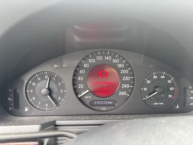 Mercedes e200 kompressor, 2004 - afbeelding 29 van  39