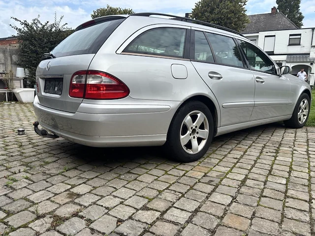 Mercedes e200 kompressor, 2004 - afbeelding 35 van  39