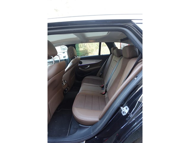 Mercedes e200 - afbeelding 14 van  19