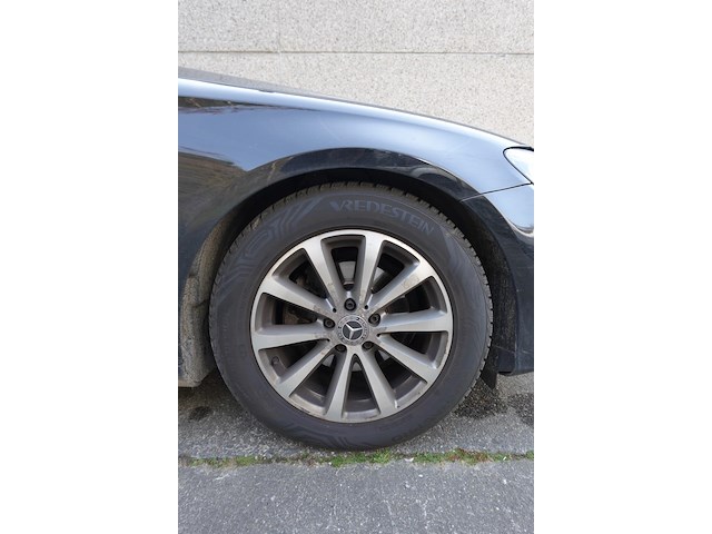 Mercedes e200 - afbeelding 19 van  19