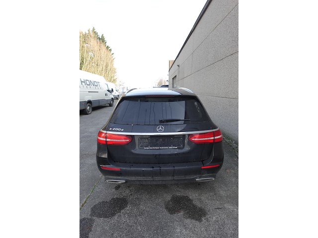 Mercedes e200 - afbeelding 3 van  19