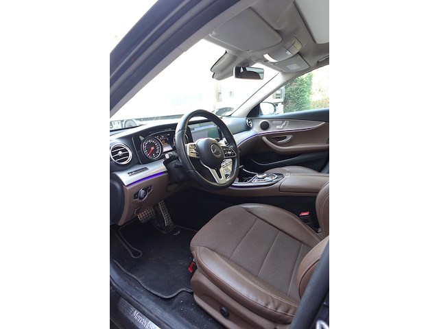 Mercedes e200 - afbeelding 5 van  19