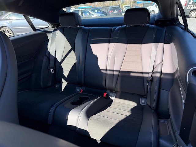 Mercedes e220, 2017 - afbeelding 10 van  26