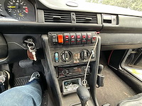 Mercedes e230w124 oldtimer - afbeelding 13 van  34