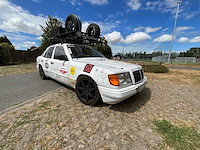 Mercedes e230w124 oldtimer - afbeelding 32 van  34