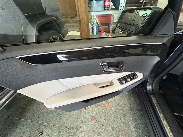 Mercedes e300 cdi - afbeelding 2 van  27