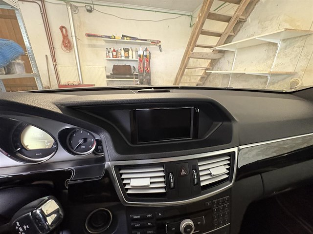 Mercedes e300 cdi - afbeelding 9 van  27