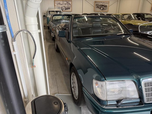 Mercedes e320, 1996 - afbeelding 17 van  23