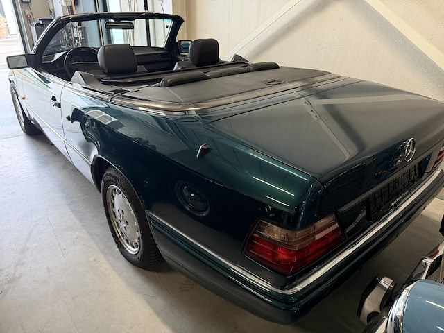 Mercedes e320, 1996 - afbeelding 23 van  23