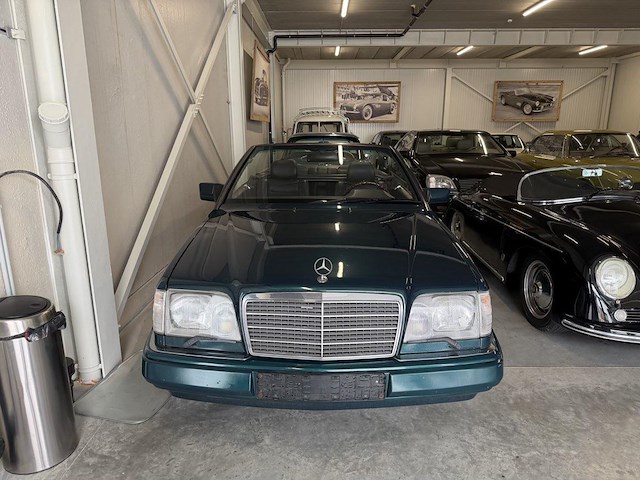 Mercedes e320, 1996 - afbeelding 12 van  25