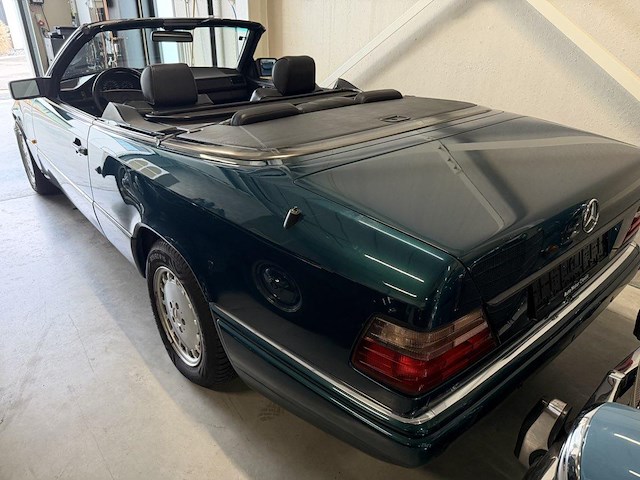 Mercedes e320, 1996 - afbeelding 25 van  25