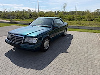 Mercedes e320 - afbeelding 1 van  26