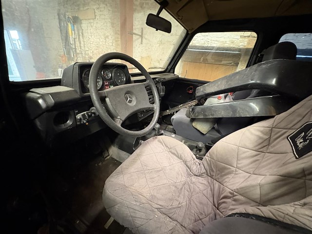 Mercedes g300d - afbeelding 16 van  16