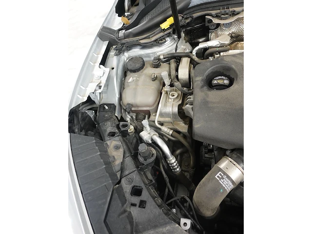 Mercedes gla200 - afbeelding 16 van  23