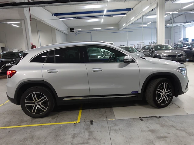 Mercedes gla200 - afbeelding 17 van  23
