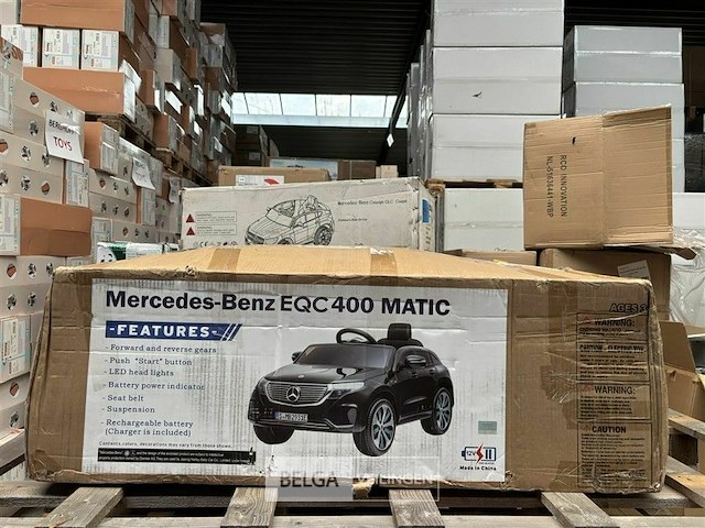 Mercedes kids car eqc - black - afbeelding 1 van  4