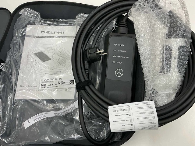 Mercedes laadkabel nieuw elektrische auto - afbeelding 2 van  3