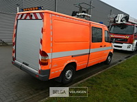 Mercedes lichte vrachtwagen - afbeelding 9 van  23