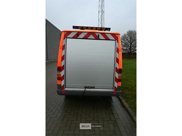 Mercedes lichte vrachtwagen - afbeelding 10 van  23