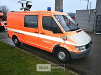 Mercedes lichte vrachtwagen - afbeelding 1 van  23