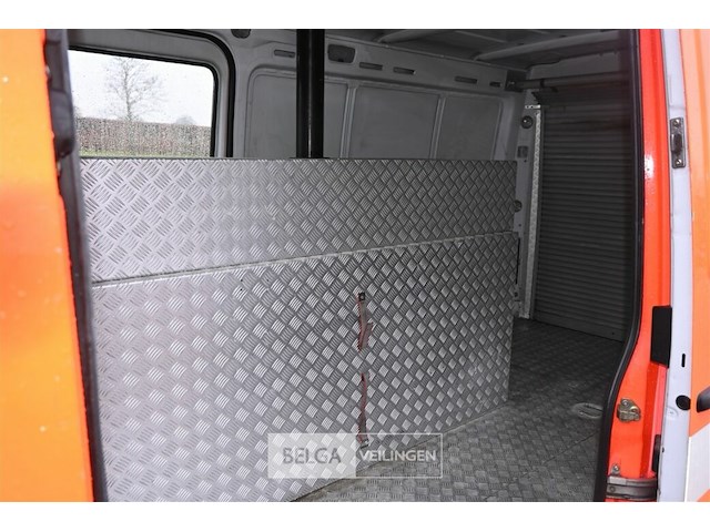 Mercedes lichte vrachtwagen - afbeelding 21 van  23