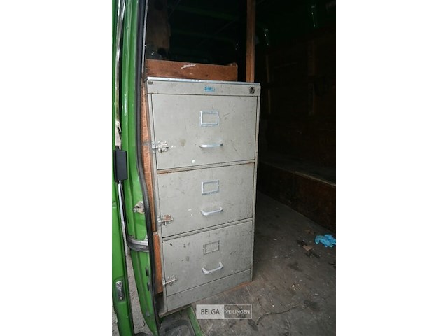 Mercedes lichte vrachtwagen - afbeelding 22 van  26