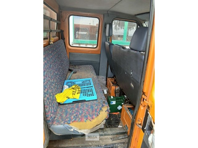 Mercedes lichte vrachtwagen - afbeelding 6 van  10
