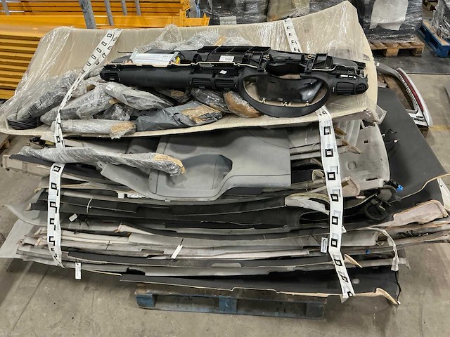 Mercedes partij interieur-onderdelen - afbeelding 1 van  5