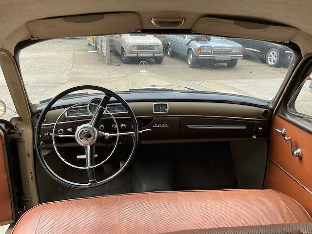 Mercedes ponton 190 oldtimer - afbeelding 8 van  29