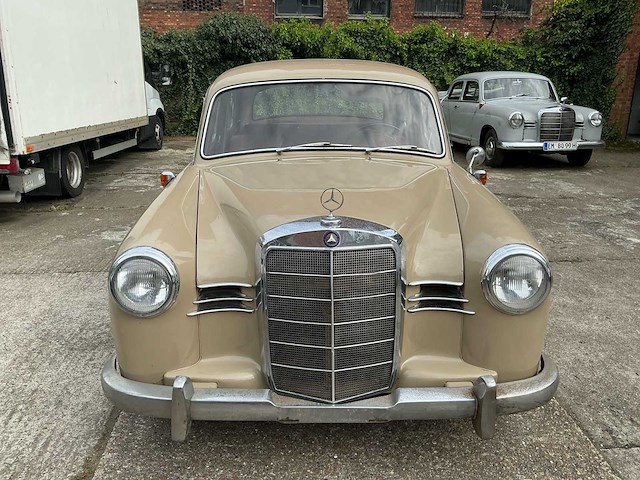 Mercedes ponton 190 oldtimer - afbeelding 28 van  29